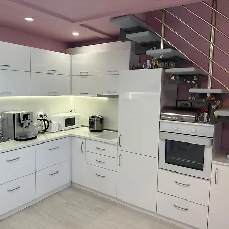 Maisonette Iv21 *