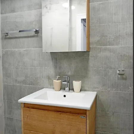 Maisonette Iv21 *